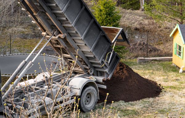 Yard Soil Delivery in Albuquerque